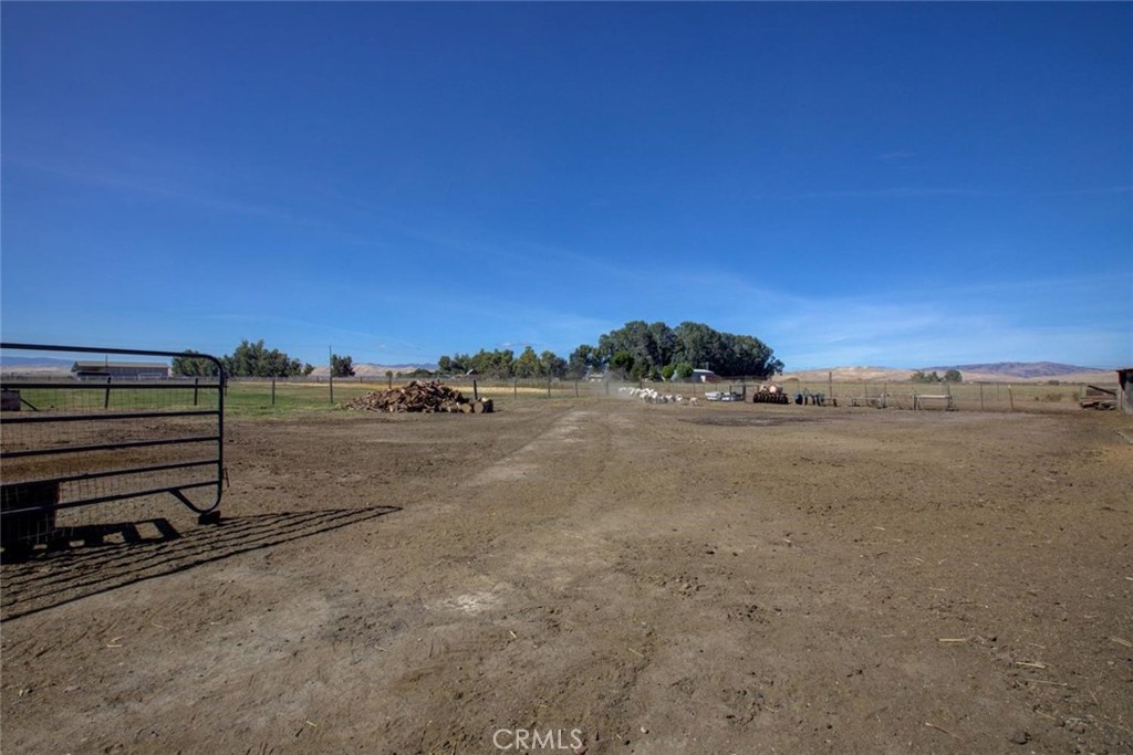 main property photo 43
