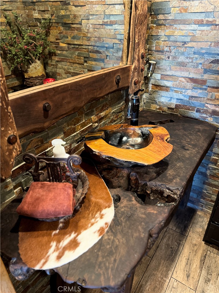 main property photo 67