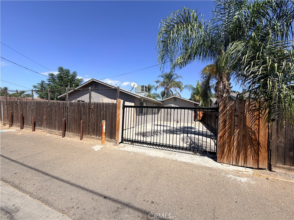 main property photo 23