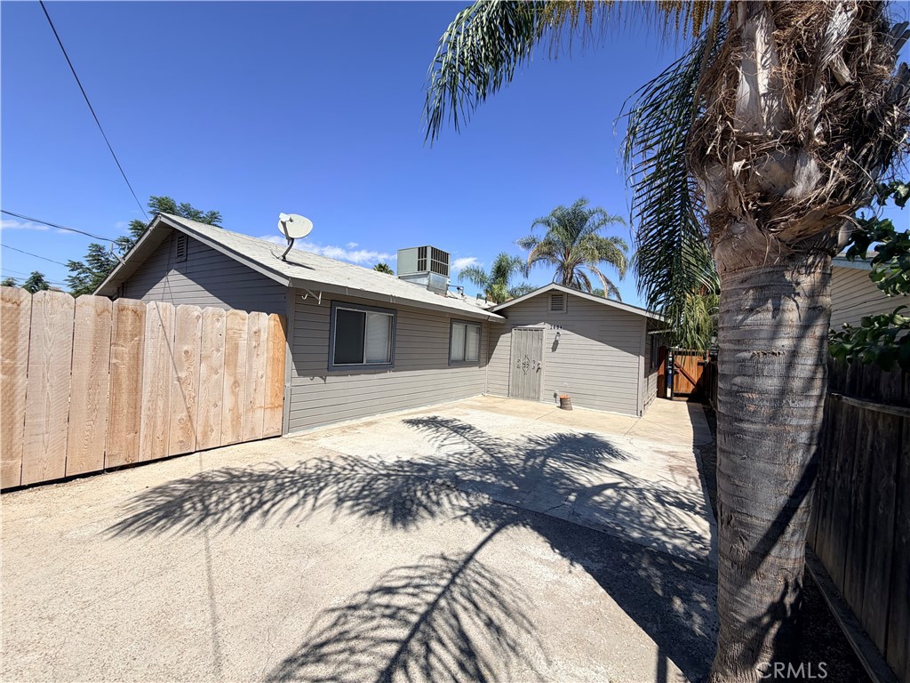 main property photo 24