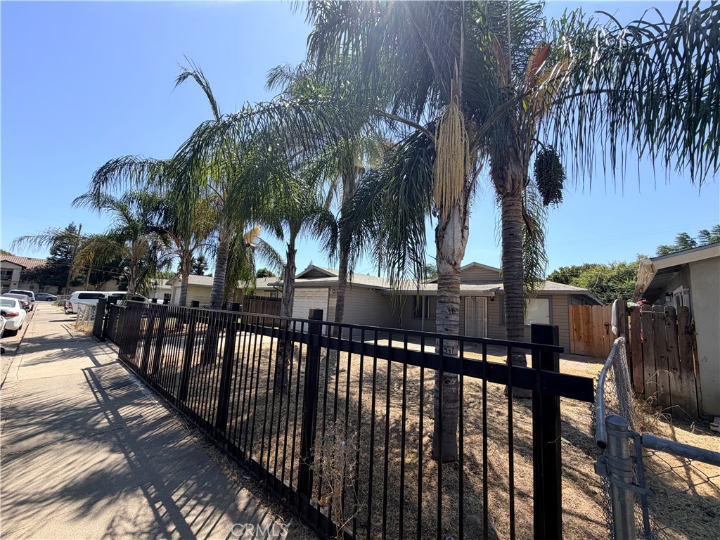 main property photo 4