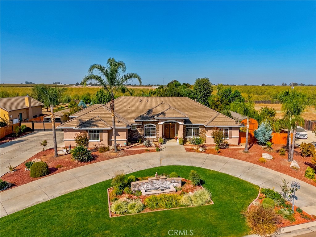 main property photo 13