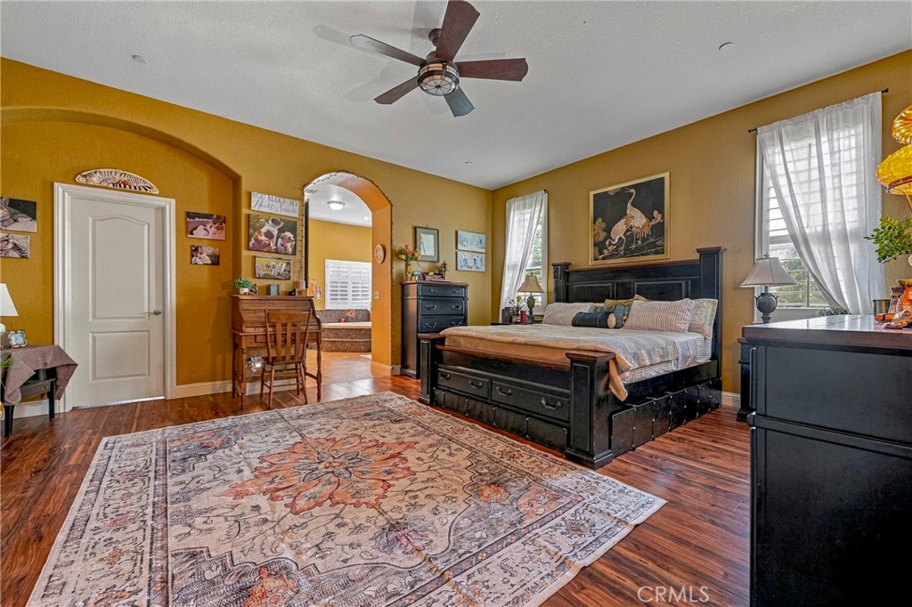 main property photo 45