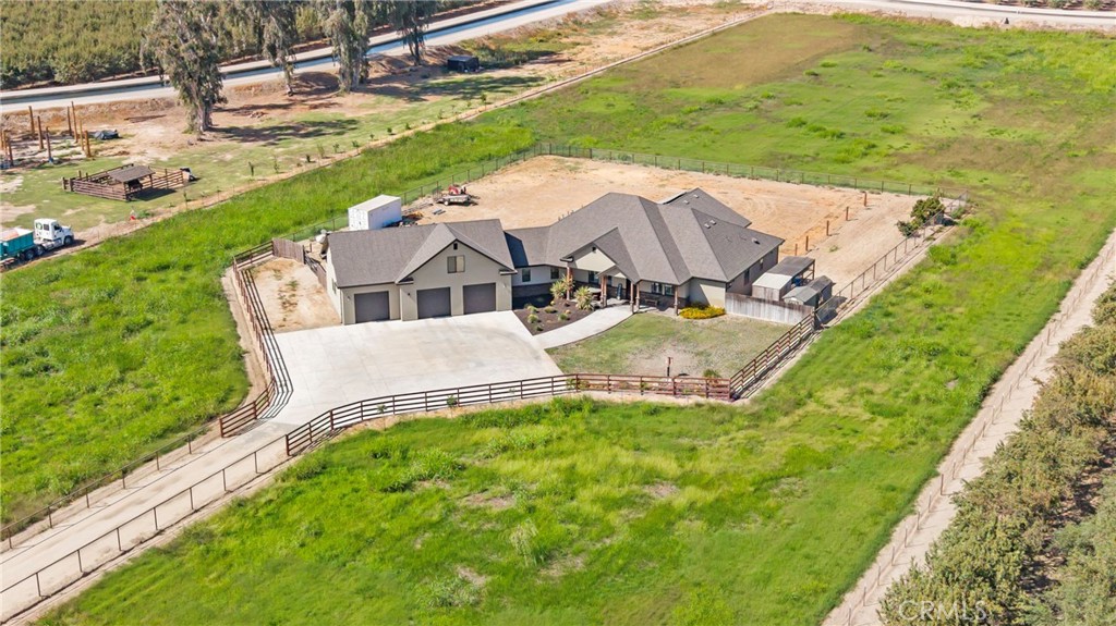 main property photo 44