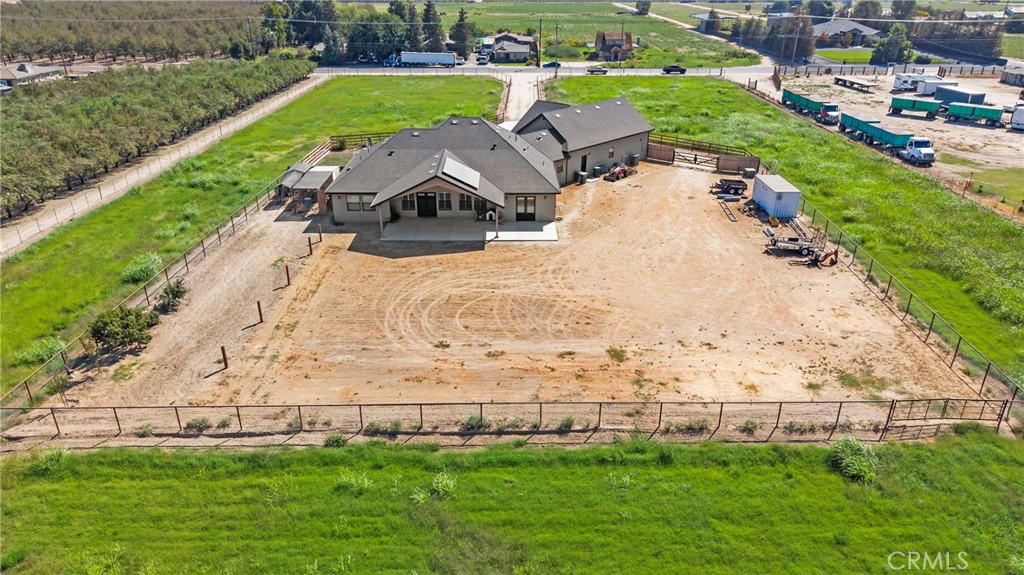 main property photo 45
