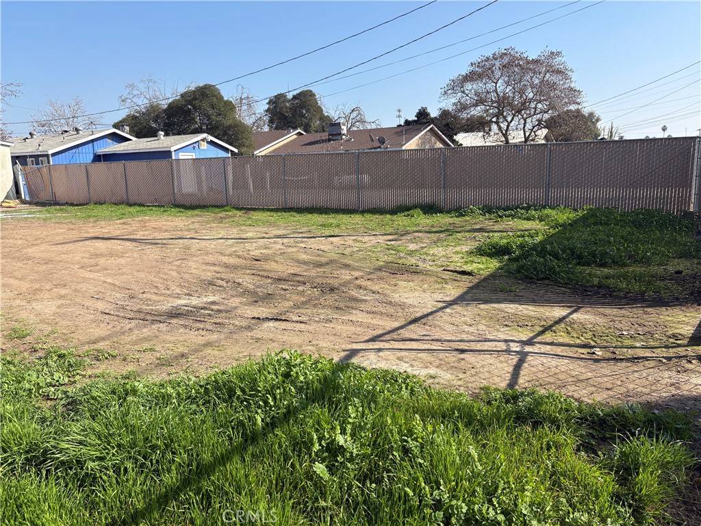 main property photo 11