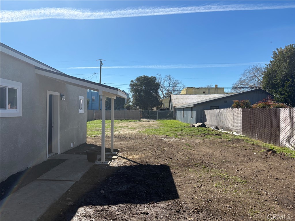 main property photo 12