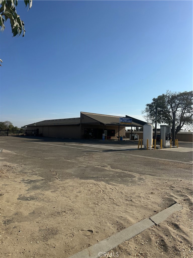 main property photo 27