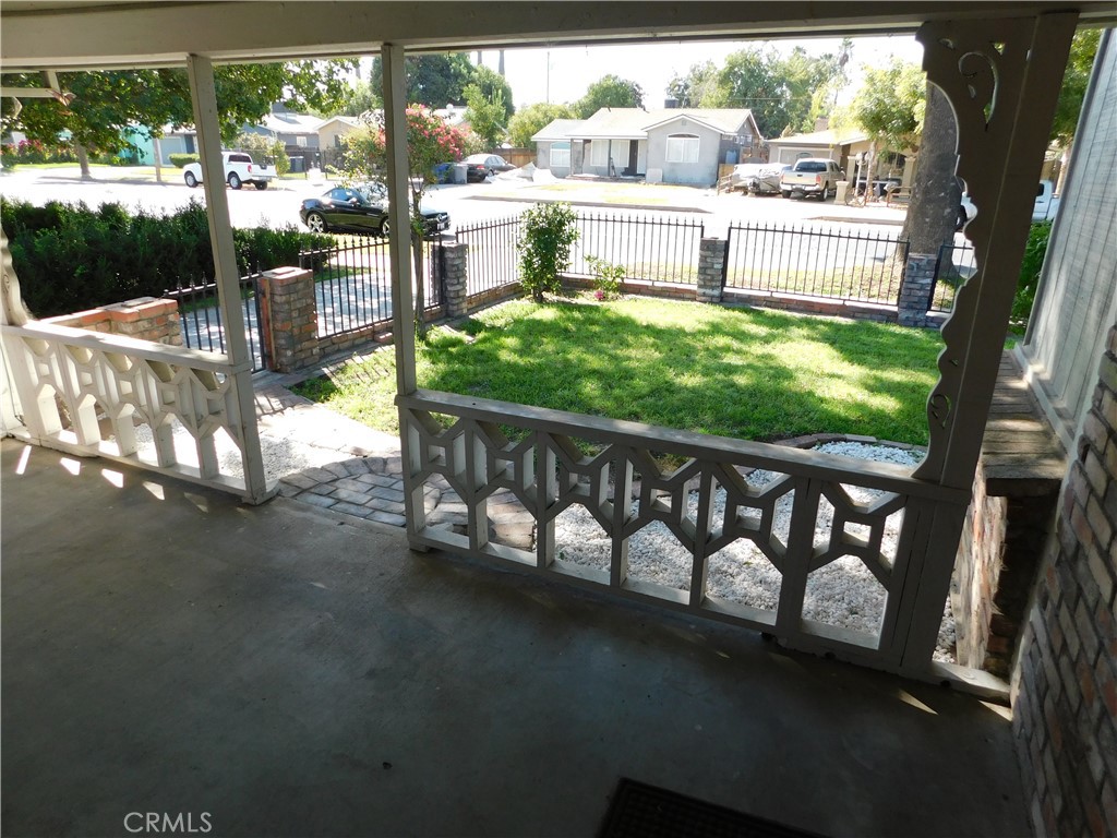 main property photo 6
