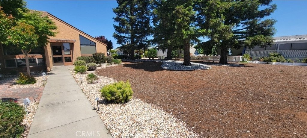 main property photo 28