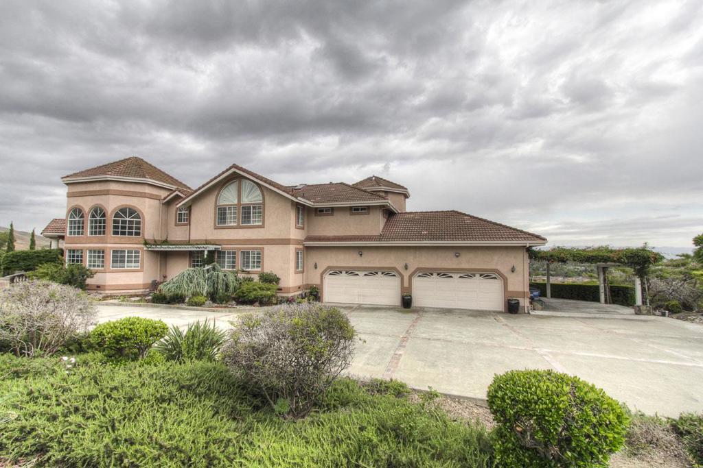 main property photo 68