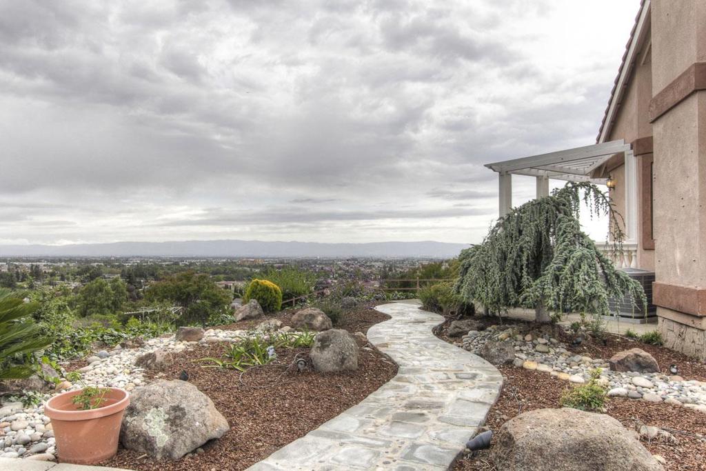 main property photo 71