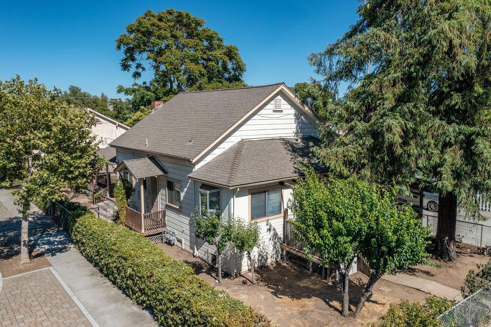 main property photo 53