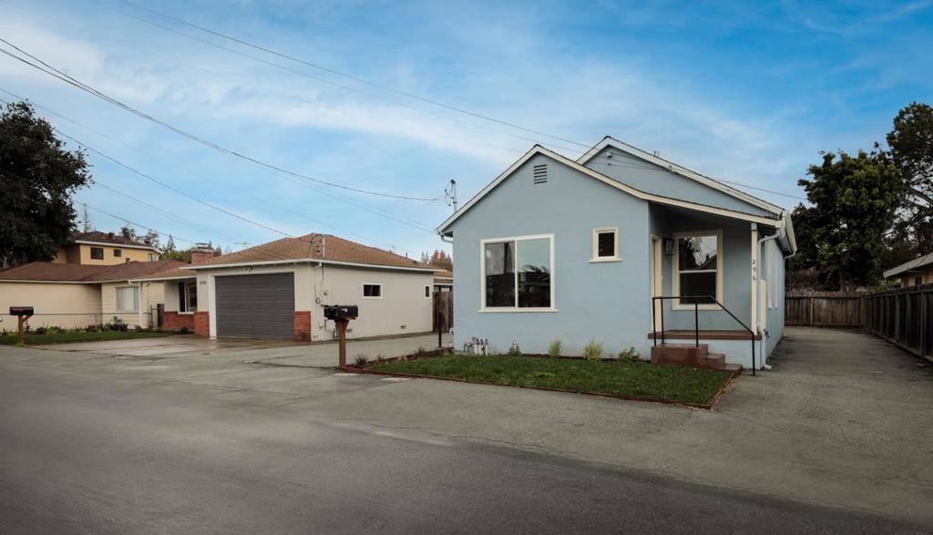 main property photo 44