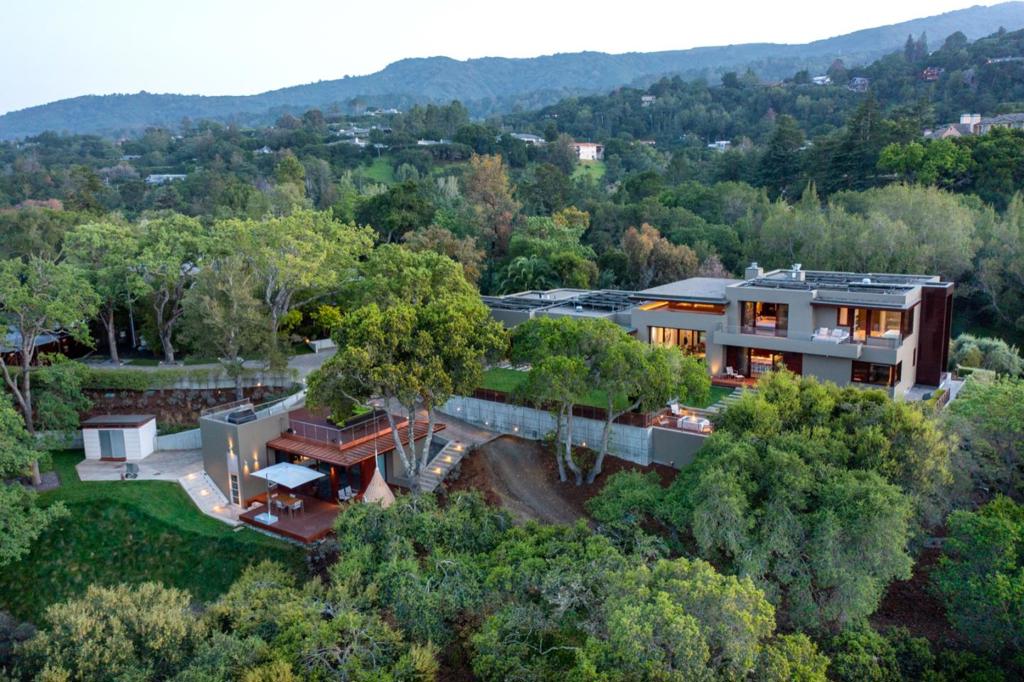 main property photo 49