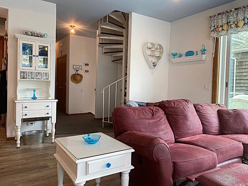 main property photo 58