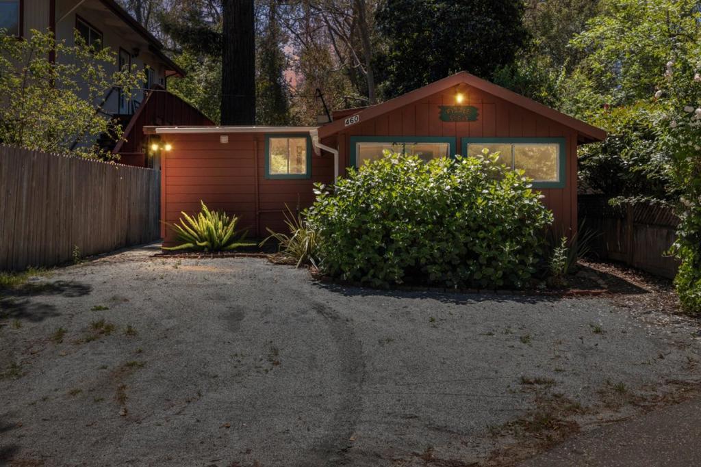 main property photo 22