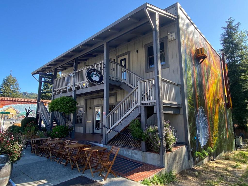 main property photo 29