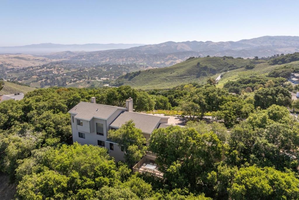main property photo 39