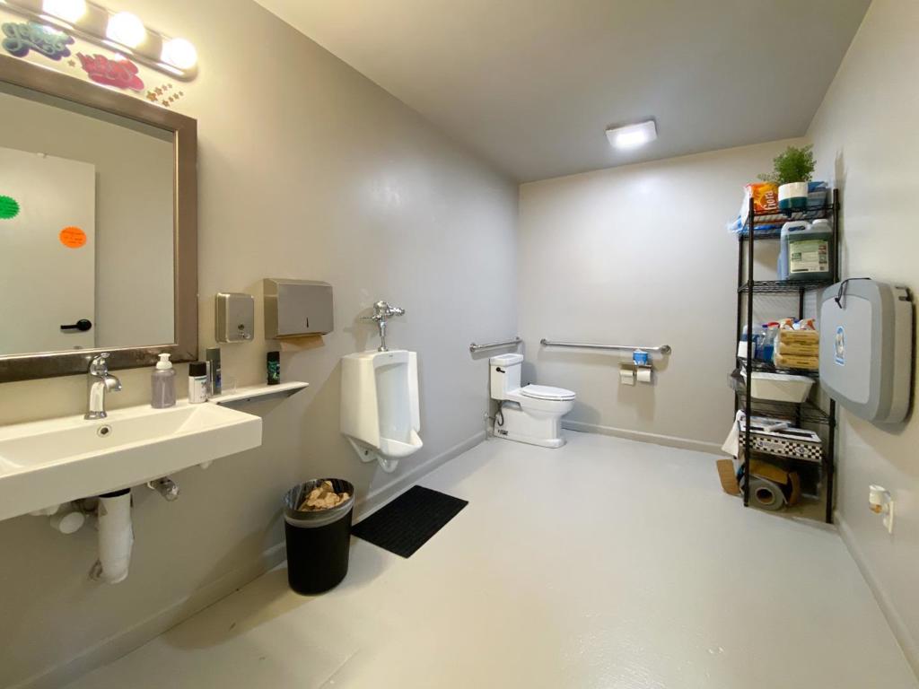 main property photo 12