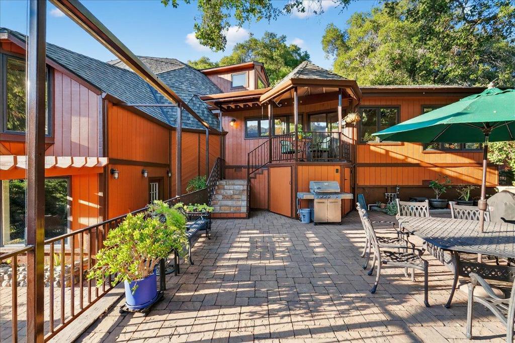main property photo 74
