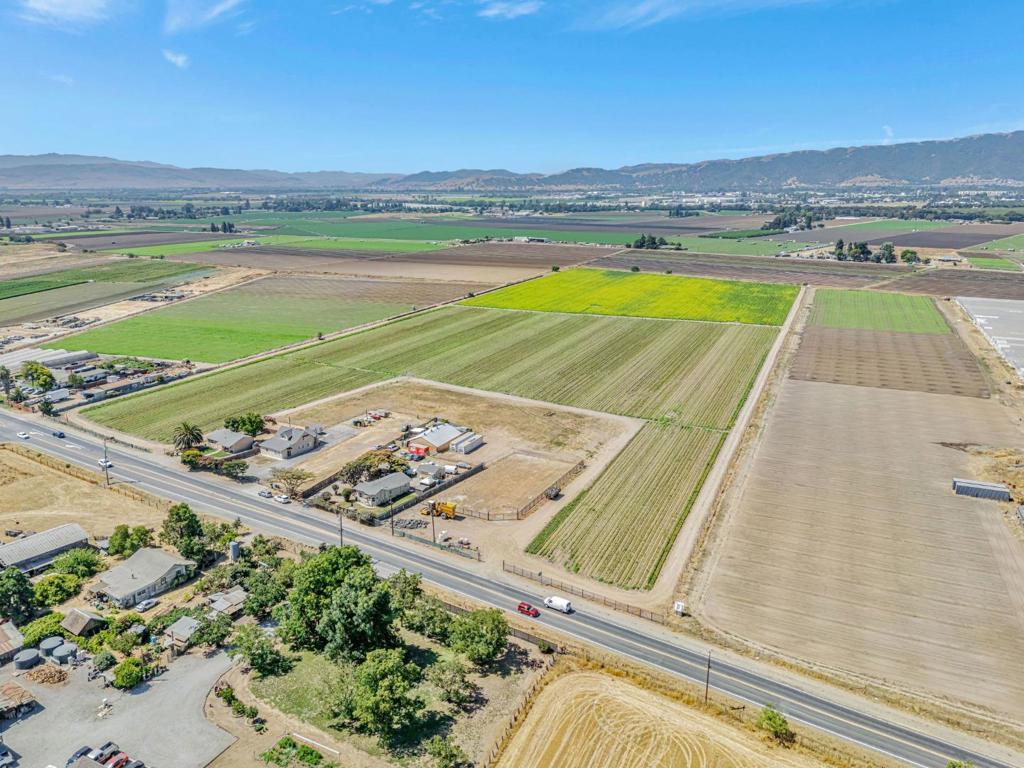 main property photo 78