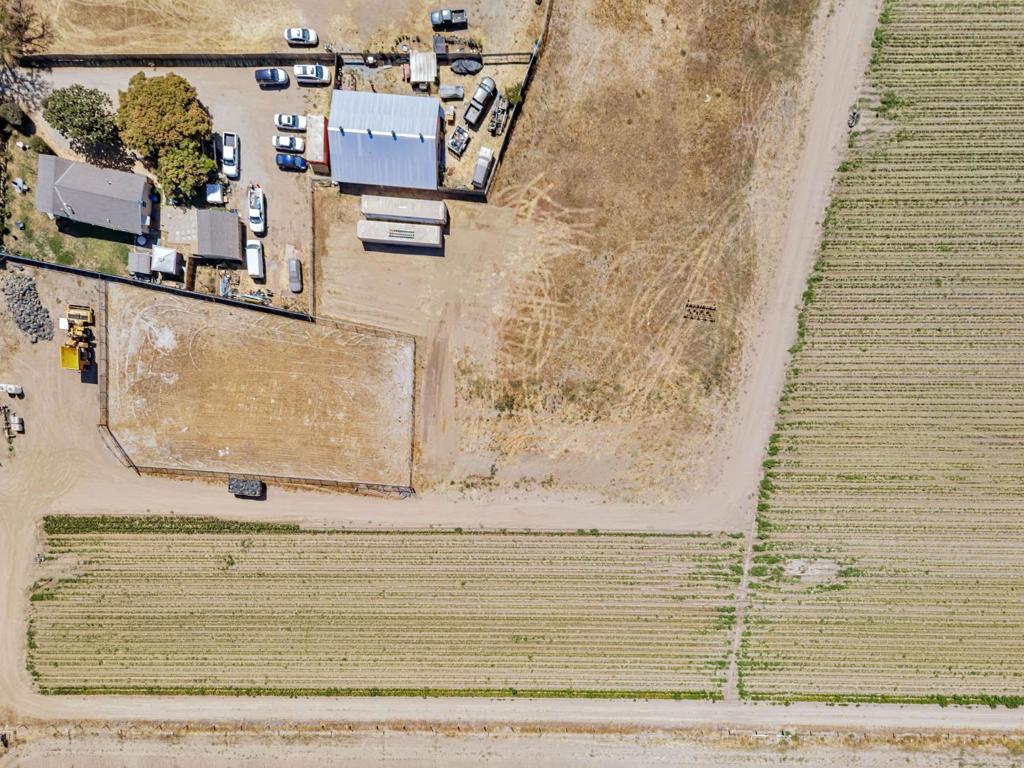 main property photo 48