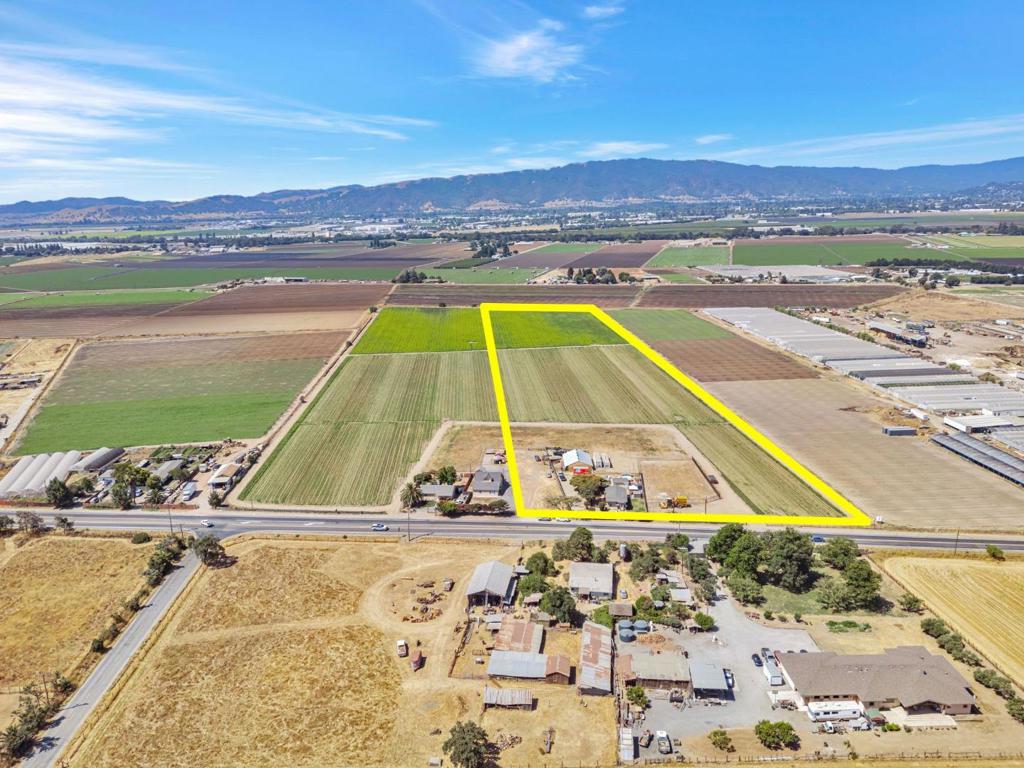 main property photo 8