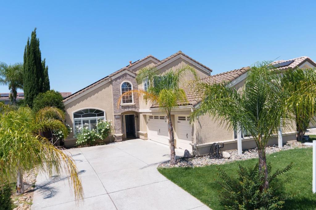 main property photo 75