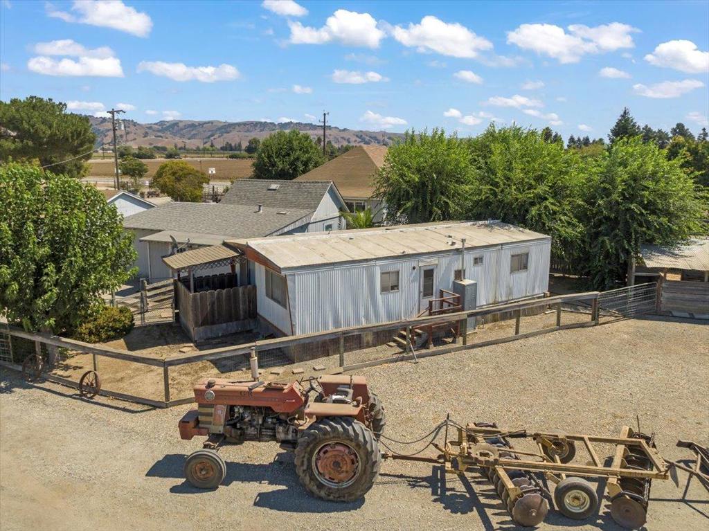 main property photo 58
