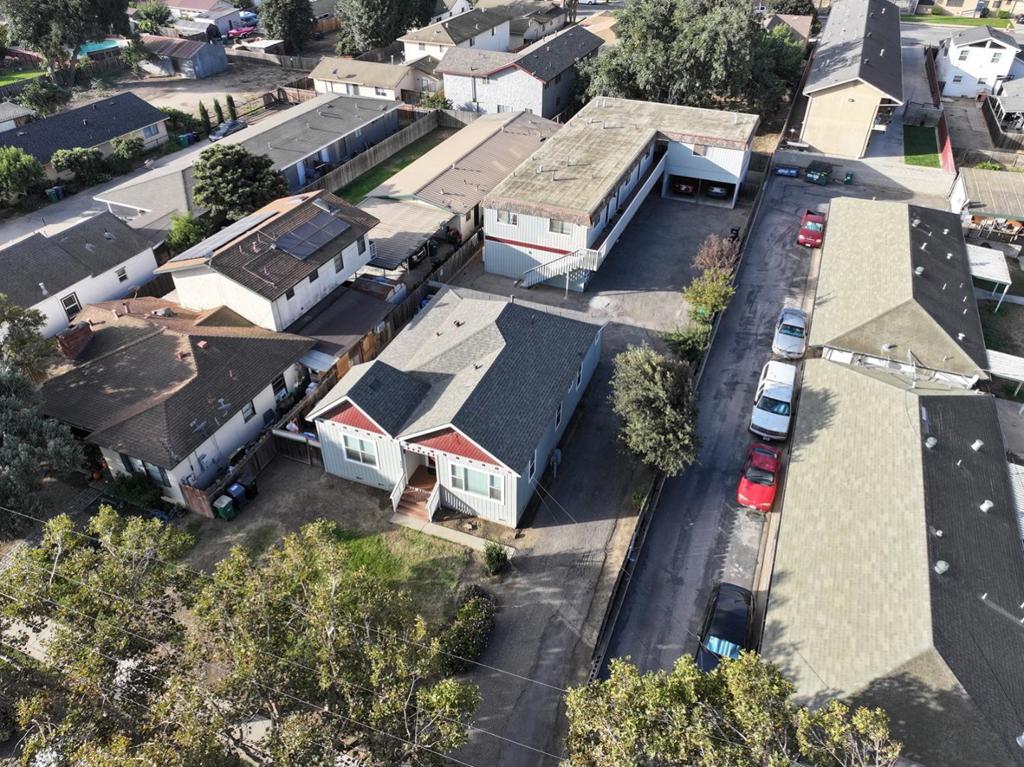 main property photo 47