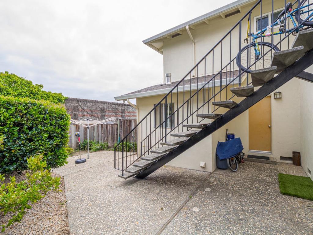 main property photo 67