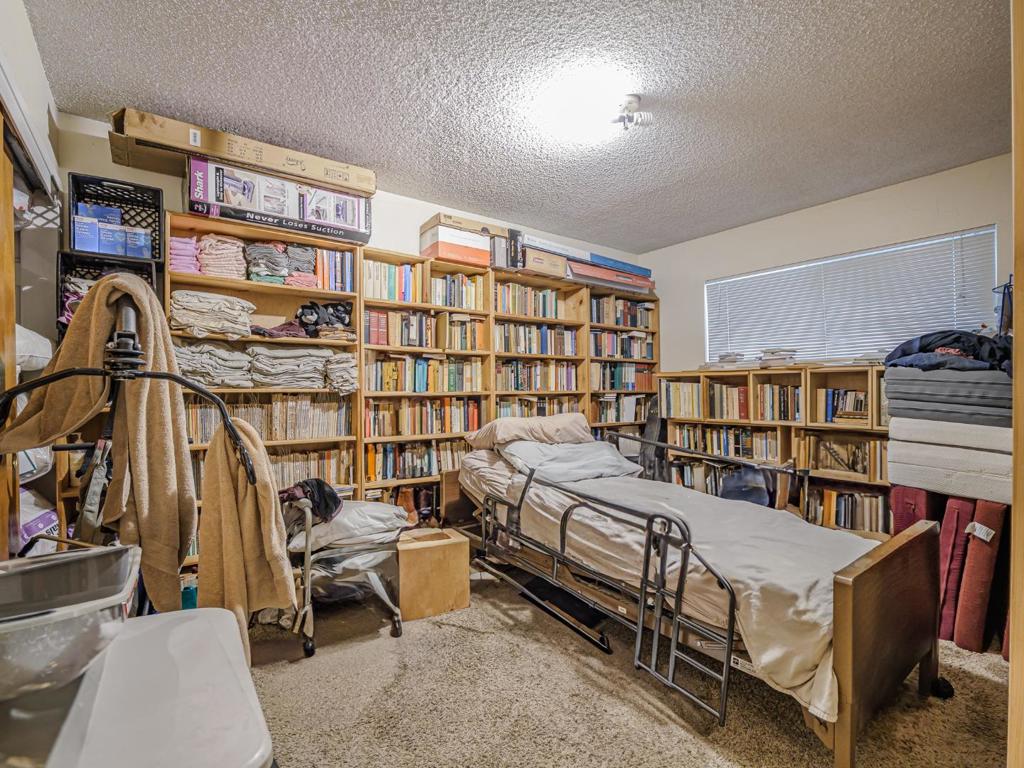main property photo 76