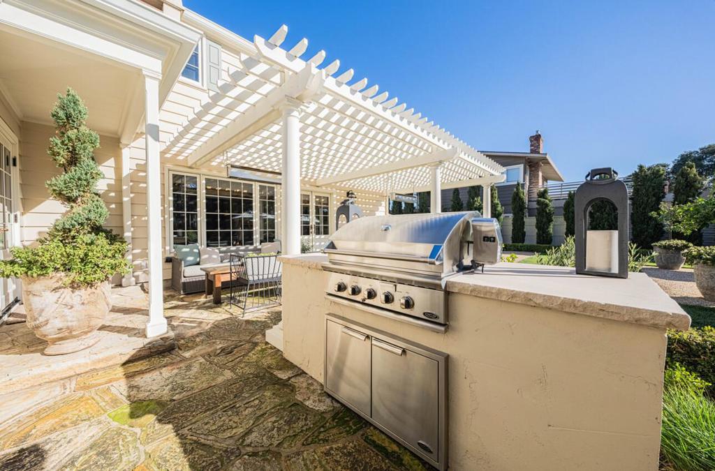 main property photo 76