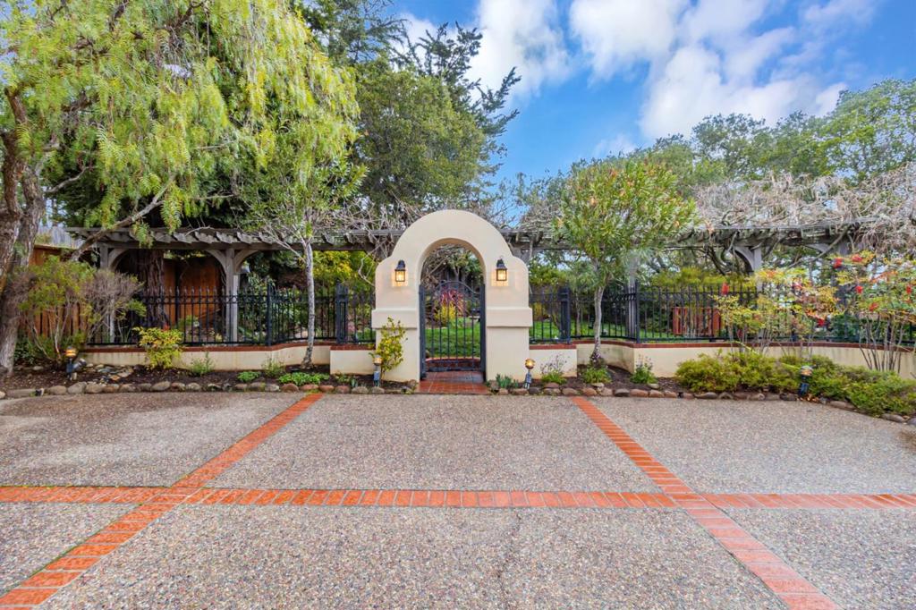 main property photo 113