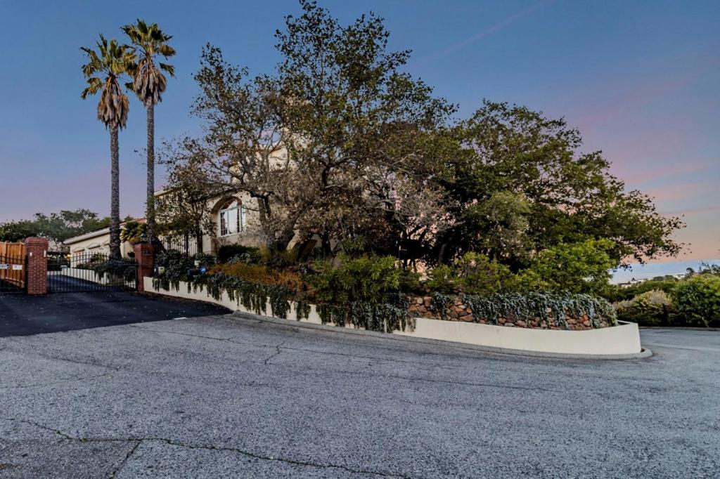 main property photo 157