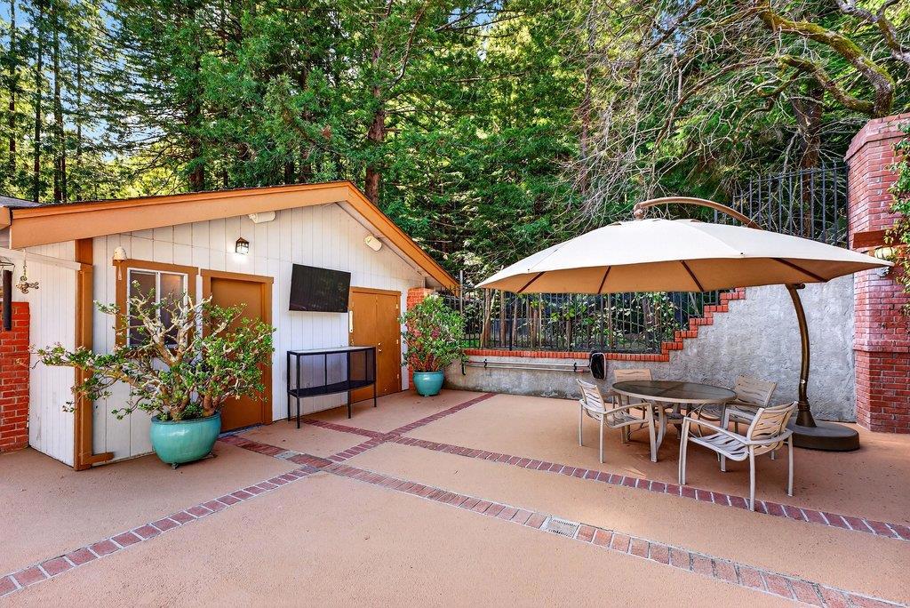 main property photo 69