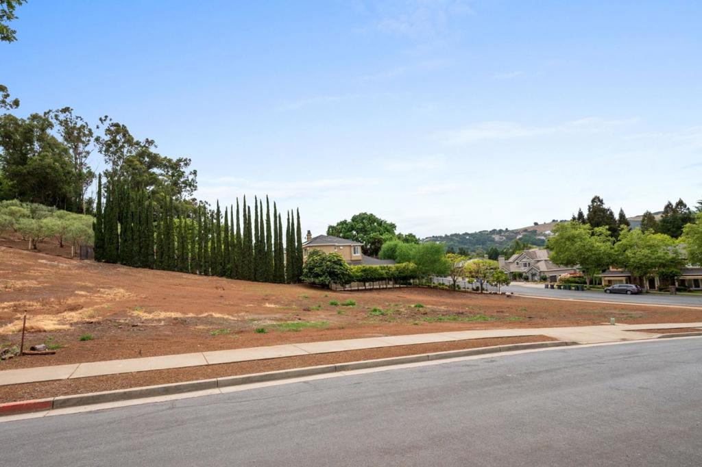 main property photo 38