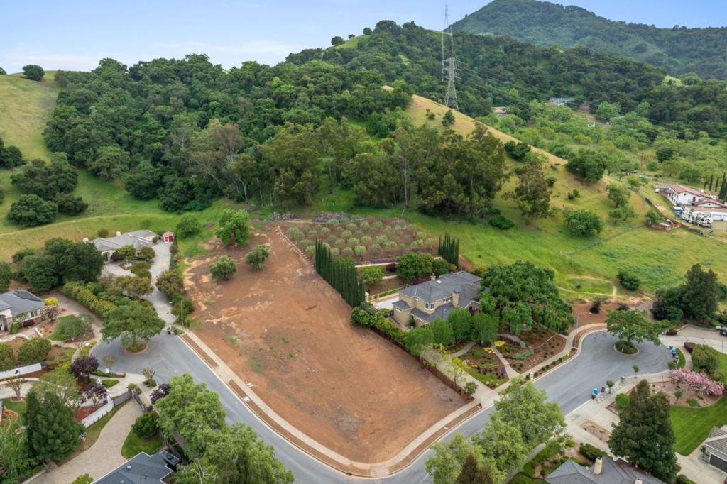 main property photo 47