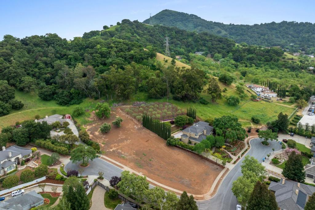 main property photo 48