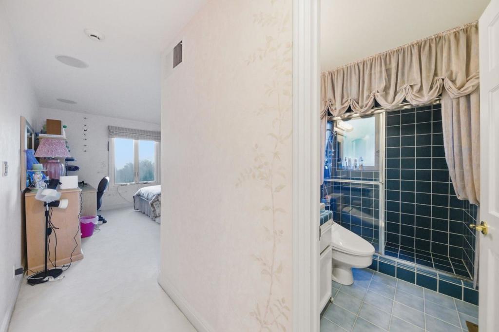 main property photo 86