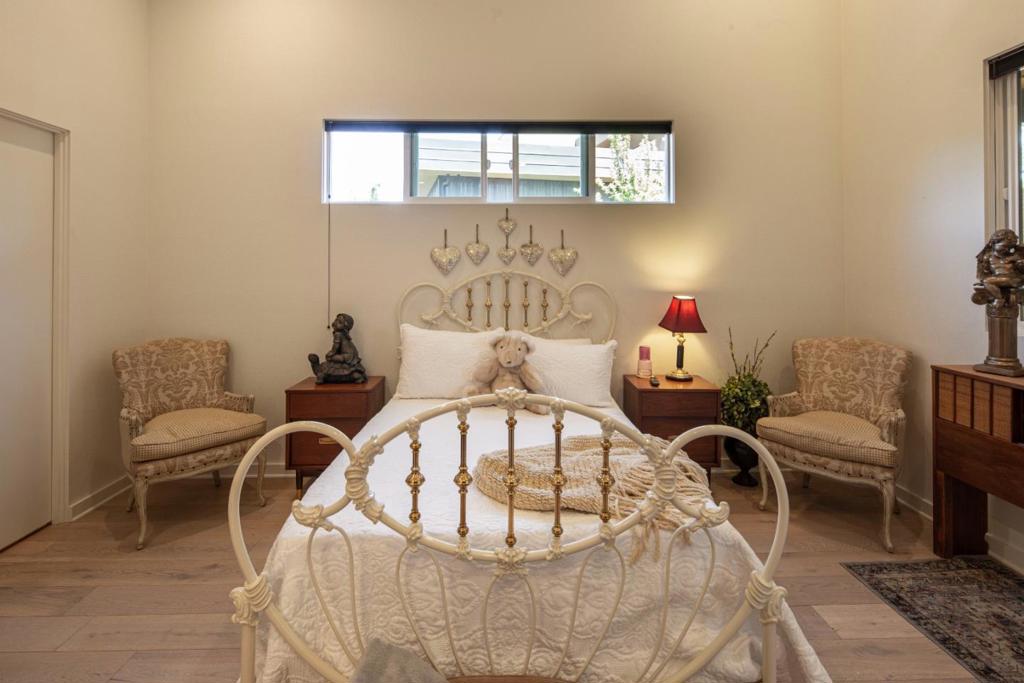 main property photo 29