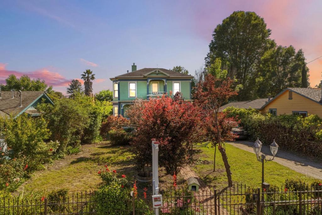 main property photo 56
