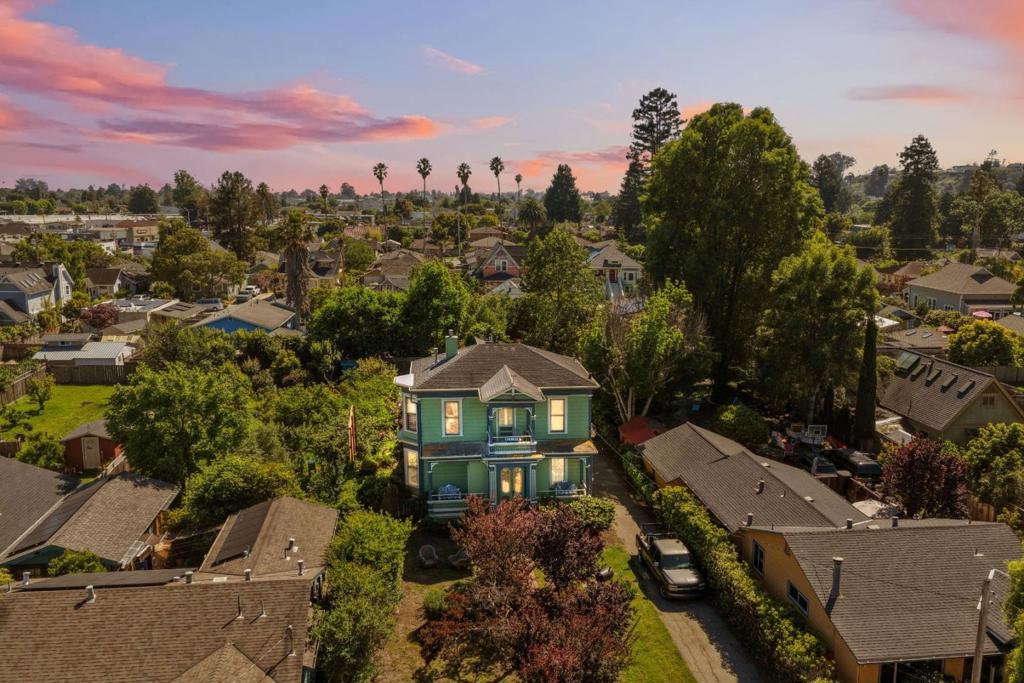 main property photo 62