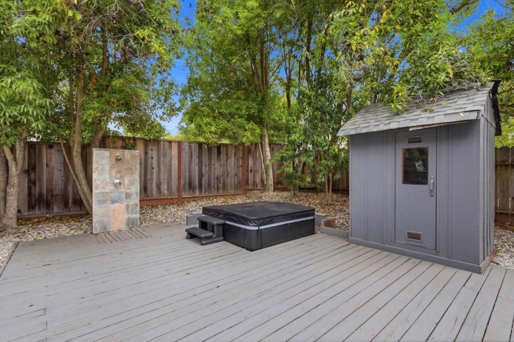 main property photo 61