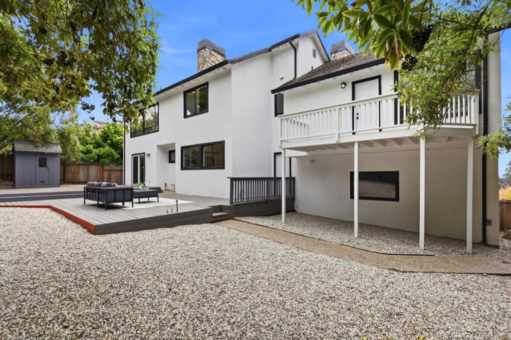 main property photo 66