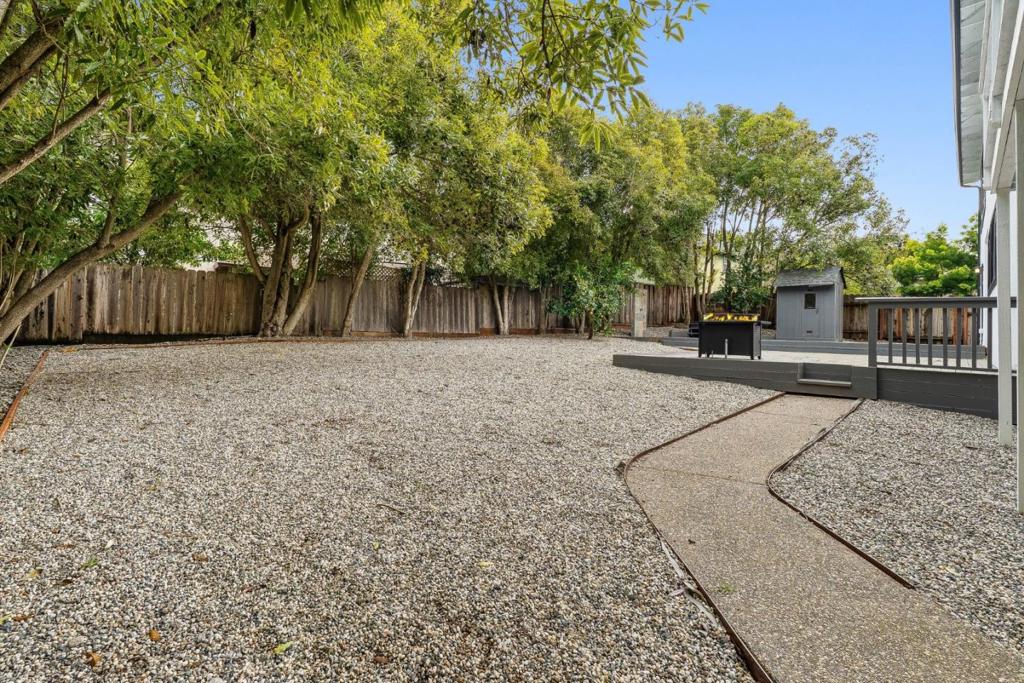 main property photo 67
