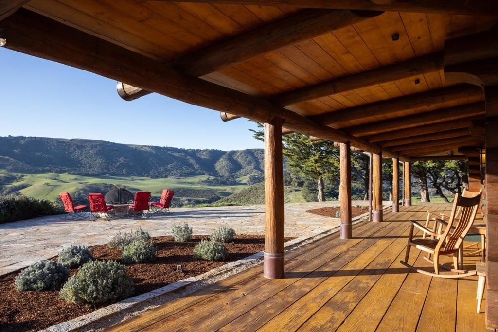 main property photo 10