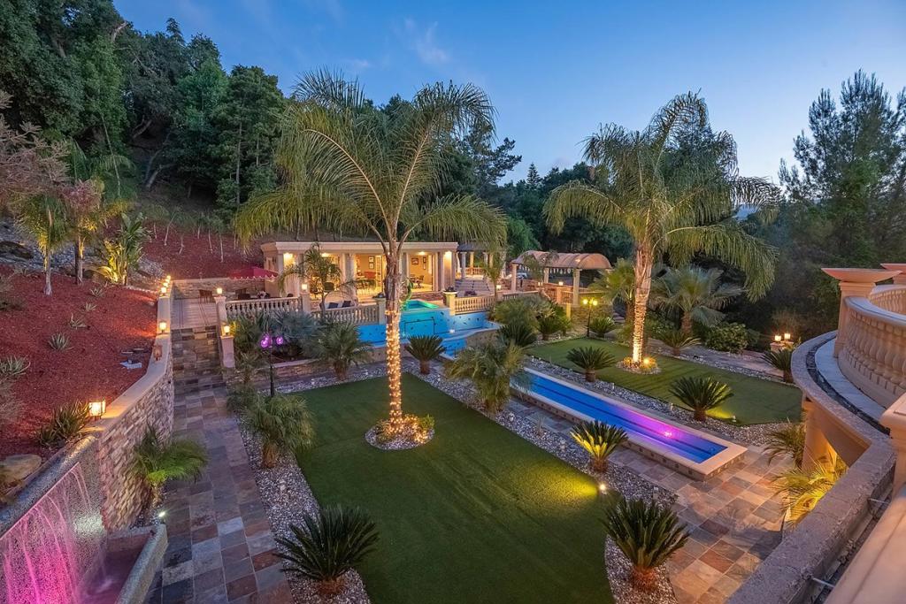 main property photo 45