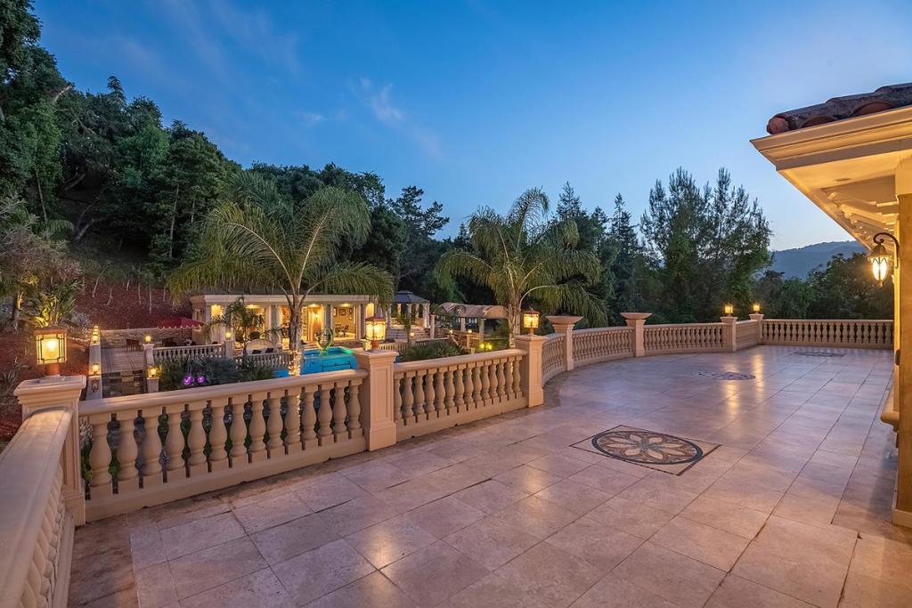 main property photo 47